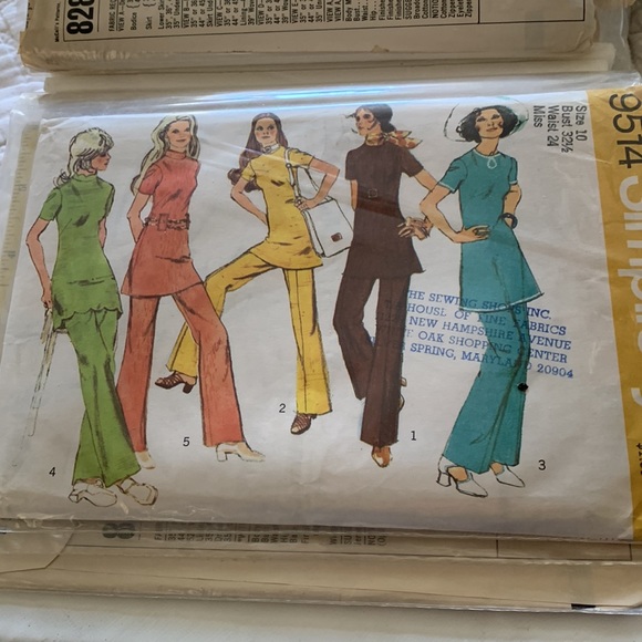 VTG Sewing Patterns, Bundle - Picture 8 of 15